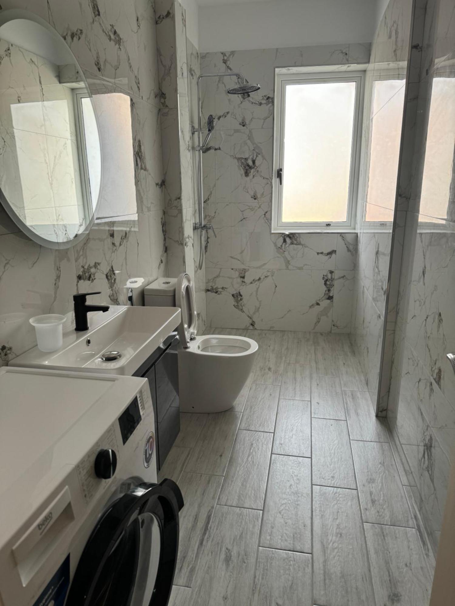 Drion Apartment Vlorë Extérieur photo